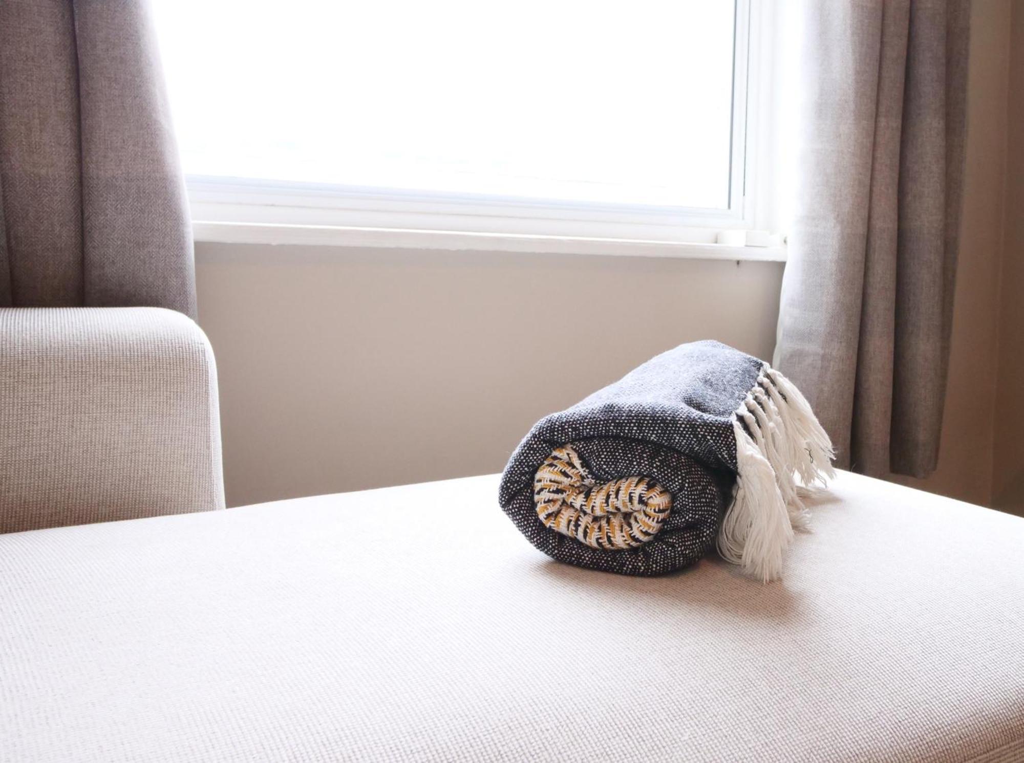 Fifth Quarter Apartment With Free Parking 요크 외부 사진